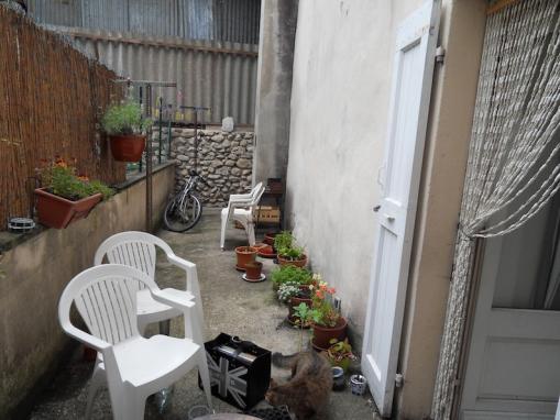 MAISON DE VILLAGE AVEC TERRASSE SUD  CENTRE ST JEAN
