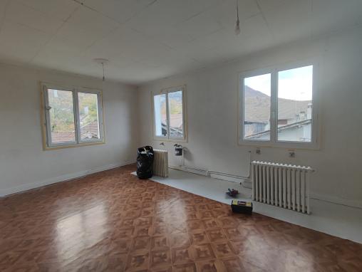 APPARTEMENT 3 CHAMBRES DUPLEX CENTRE SAINT LAURENT