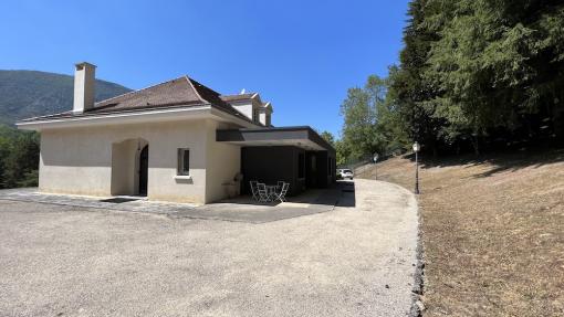 LUXUEUSE VILLA « ÎLE DE FRANCE »